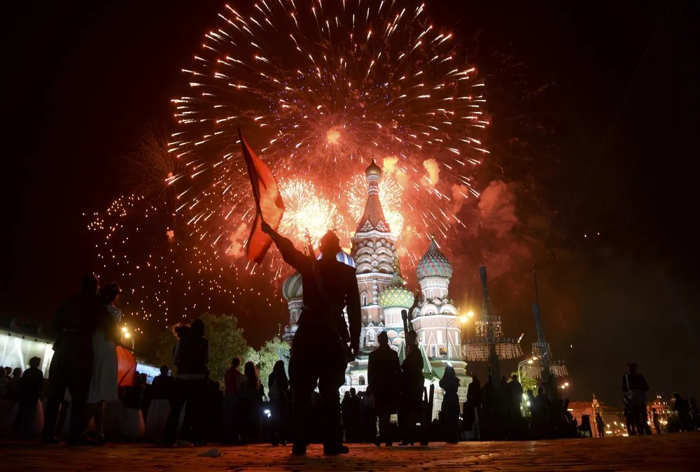 Russia Celebrates the 70th Anniversary of the Victory in WWII (250+ Photos)