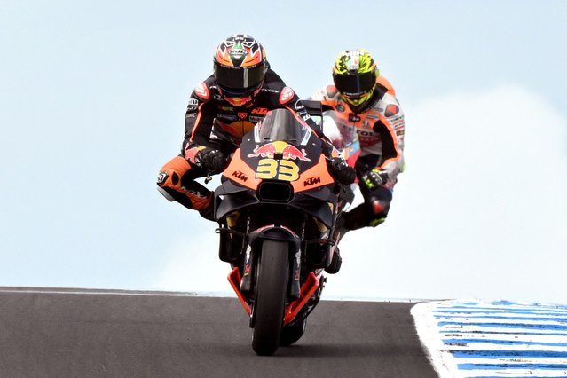 Red Bull KTM Factory Racing team rider Brad Binder of South Africa speeds through a corner during a MotoGP practice session at the Australian MotoGP on Philip Island on October 18, 2024. (Photo by William West/AFP Photo)