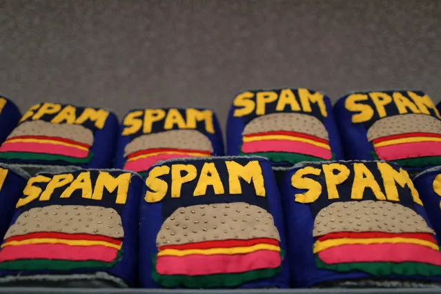 Spam cans made from felt in a art installation supermarket in which everything is made of felt, in Los Angeles, California on July 31, 2018. (Photo by Lucy Nicholson/Reuters)