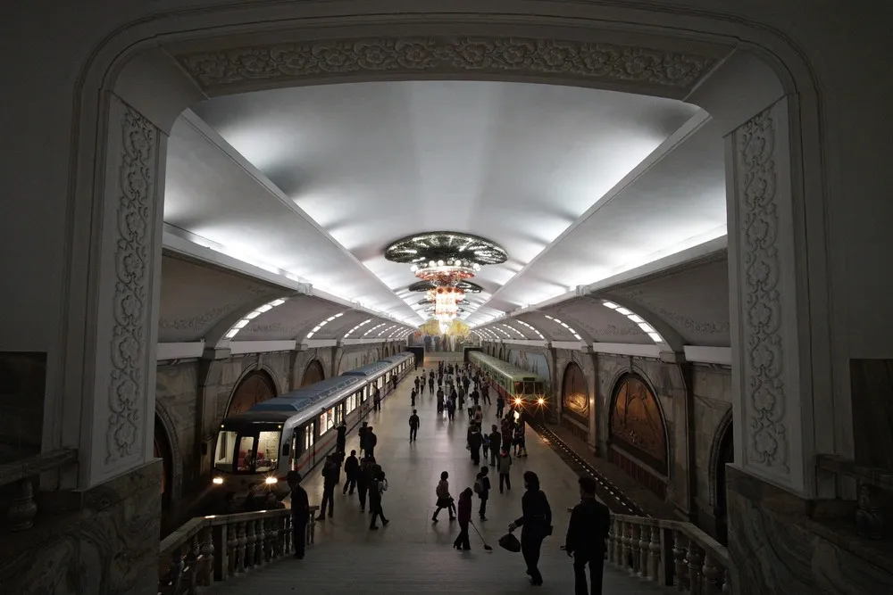 The Day in Photos – April 17, 2016