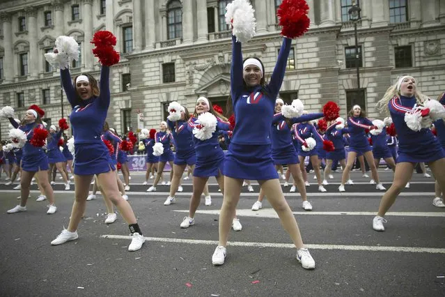 Members of the Varsity All-American Cheerleaders and Dancers perform during the New Year's Day Parade in London, Britain January 1, 2016. (Photo by Neil Hall/Reuters)