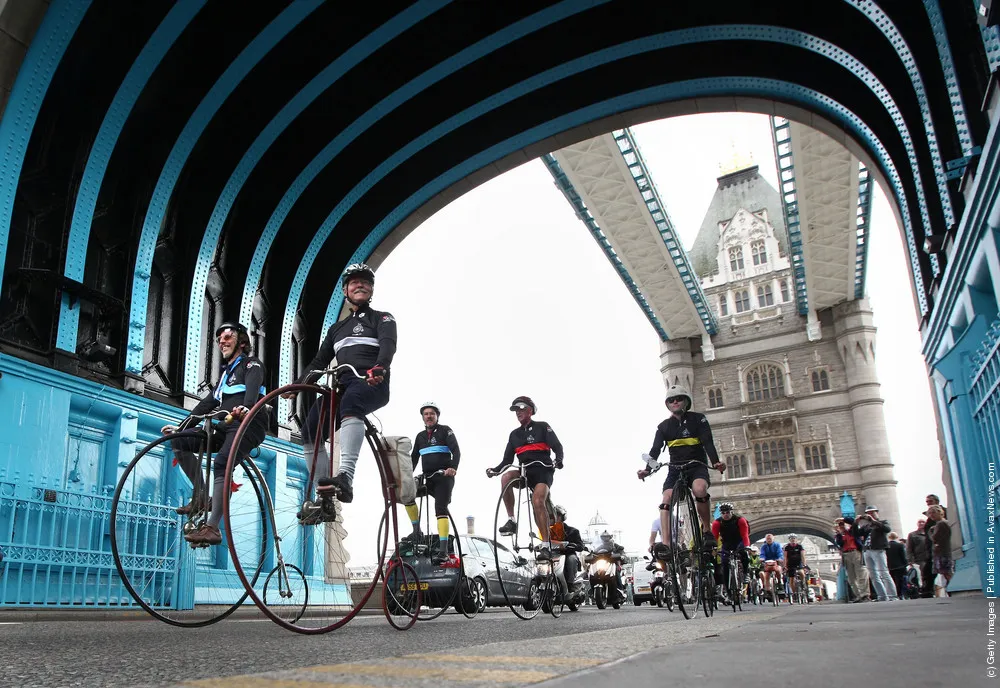 Penny Farthing Cyclists Arrive In London Before The Brooks Penny Farthing Sprint