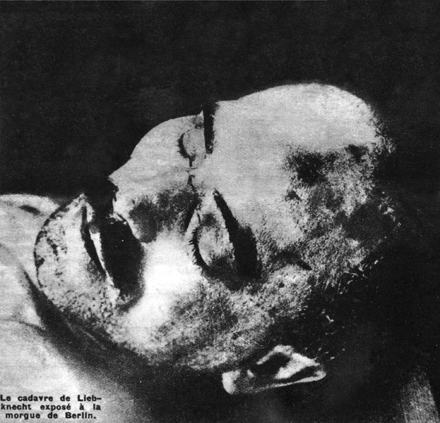 Spartacist leader Karl Liebknecht (1871 - 1919) German barrister and politician, in a Berlin mortuary after being assassinated, 15th January 1919. (Photo by Hulton Archive/Getty Images)