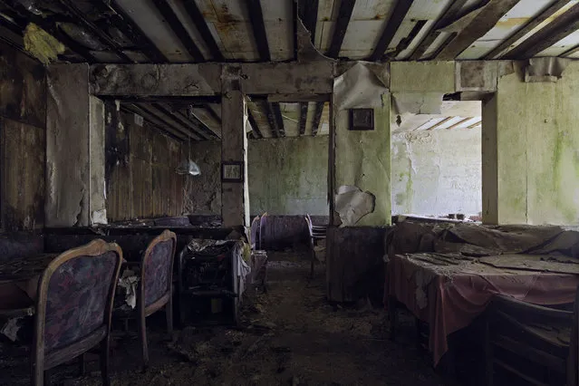 Burnt out hotel restaurant. (Photo by Daniel Barter/Caters News)