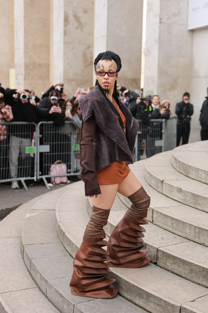 English singer-songwriter and dancer FKA twigs attends the Rick Owens Menswear Fall-Winter 2025/2026 show as part of Paris Fashion Week on January 23, 2025 in Paris, France. (Photo by Jacopo Raule/Getty Images)