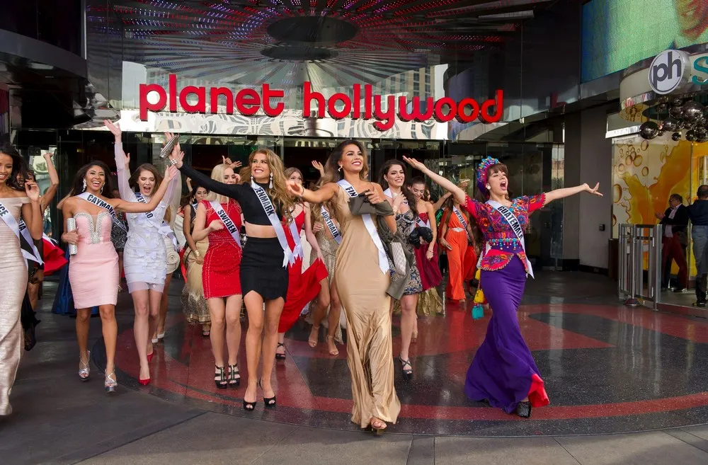 The Day in Photos – December 9, 2015