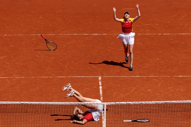 Cristina Bucsa and Sara Sorribes Tormo of Spain celebrate after winning bronze against Karolina Muchova and Linda Noskova of Czech Republic iin their women's doubles bronze medal tennis match on Court Philippe-Chatrier at the Roland-Garros Stadium during the Paris 2024 Olympic Games, in Paris on August 4, 2024. (Photo by Claudia Greco/Reuters)