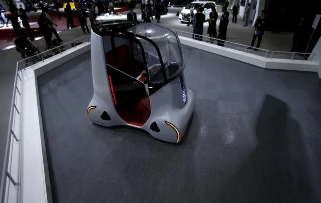 Honda Motor Co's personal mobility concept self-driving car "Wander Stand" is seen at the 44th Tokyo Motor Show in Tokyo, Japan, October 28, 2015. (Photo by Yuya Shino/Reuters)