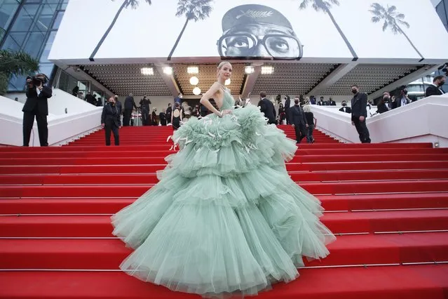 German fashion influencer Leonie Hanne poses as she arrives for the screening of the film “Tout s'est Bien Passe” (Everything Went Fine) at the 74th edition of the Cannes Film Festival in Cannes, southern France, on July 7, 2021. (Photo by Gonzalo Fuentes/Reuters)