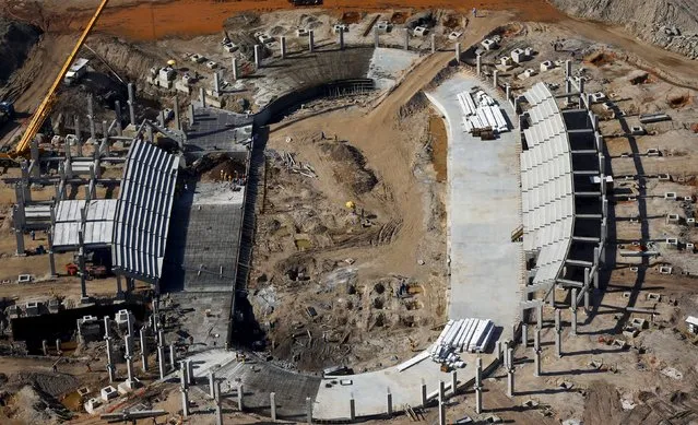 An aerial view of the construction site of the Rio 2016 Olympic Velodrome venue at the Rio 2016 Olympic Park in Rio de Janeiro February 26, 2015. Brazil's Ministry for Labor said on April 29, 2015 it stopped construction work at two venues – the tennis arena and the velodrome – being built for the Olympic Games in Rio de Janeiro next year due to health and safety concerns. (Photo by Ricardo Moraes/Reuters)