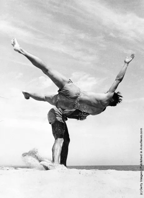 1961: Nationalist Chinese Frogmen, who form the 'Silent Service' of the Quemoy Defence Command, demonstrate how they use judo to deal with the enemy in a surprise encounter