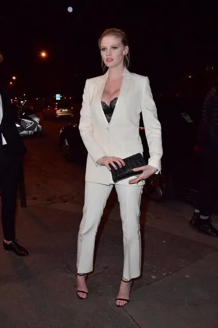 Model Lara Stone arrives to attend the “V Magazine” dinner at Laperouse restaurant on March 7, 2017 in Paris, France. (Photo by Splash News and Pictures)