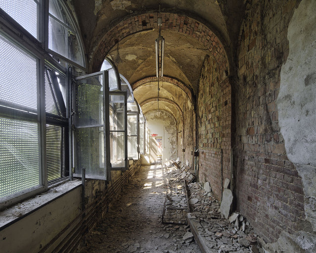 Corridor – Lung Sanatorium. (Photo by Daniel Barter/Caters News)