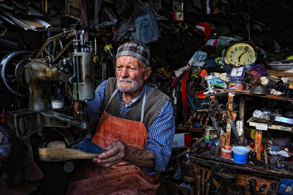 CGAP Photo Contest: Low-Income Entrepreneurs who Work Extremely Hard