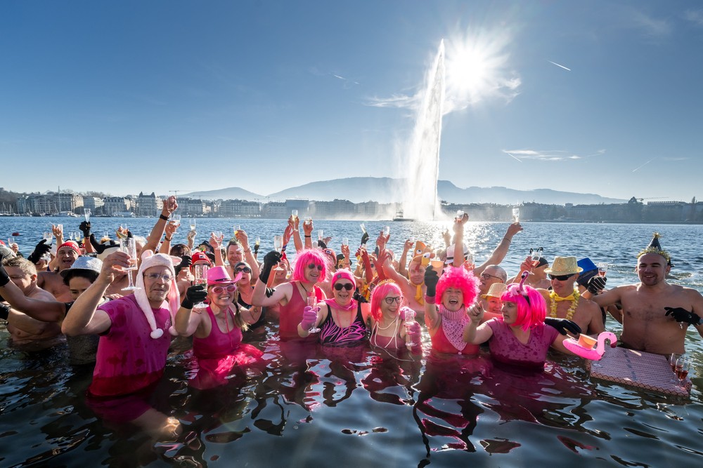 Pictures of the Year 2025, Part 001/171