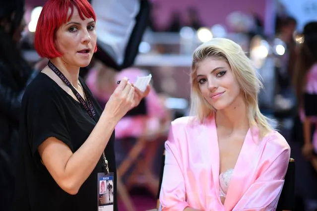 Devon Windsor has her Hair & Makeup done prior the 2016 Victoria's Secret Fashion Show on November 30, 2016 in Paris, France. (Photo by Dimitrios Kambouris/Getty Images for Victoria's Secret)