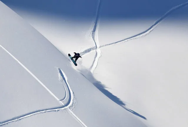 Davey Baird of the US competes during the fourth stage of the men's snowboard event at the Freeride World Tour on March 8, 2020 at Fieberbrunn ski Resort in Austria. (Photo byJoe Klamar/AFP Photo)