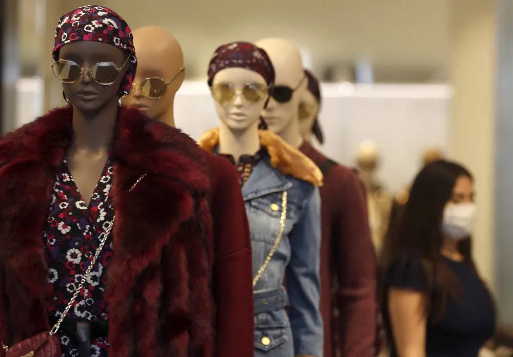 Humans and Mannequins