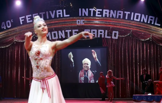 A picture of Prince Rainier III of Monaco is displayed as a tribute during the opening of the 40th Monte-Carlo International Circus Festival in Monaco January 14, 2016. (Photo by Eric Gaillard/Reuters)