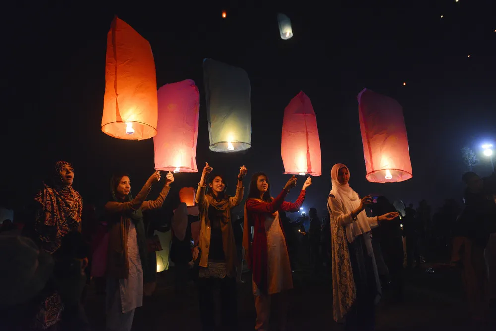 The Day in Photos – December 16, 2016