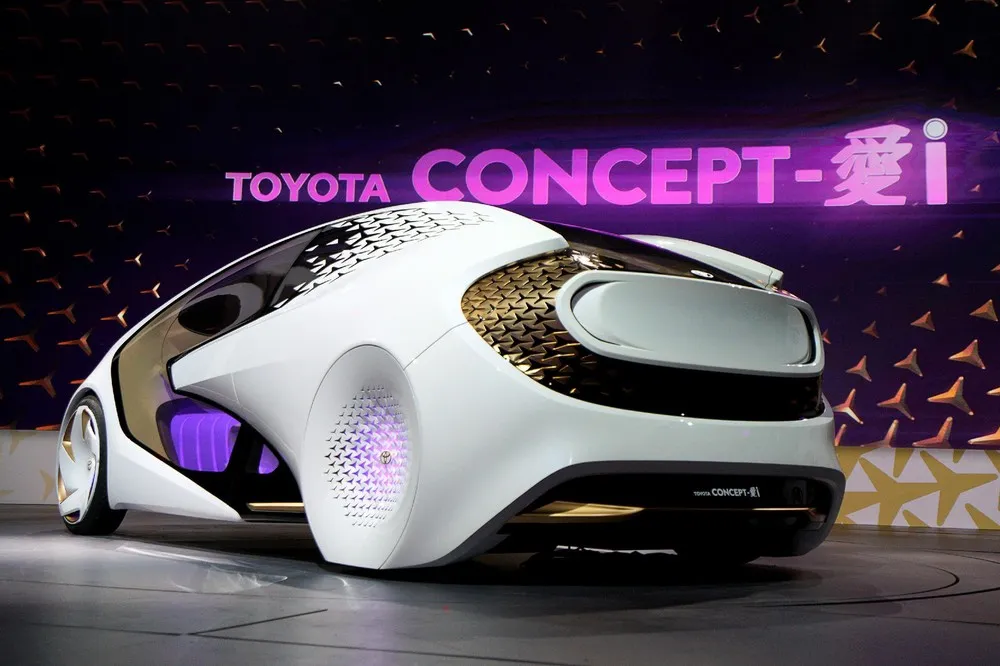 Toyota Concept-i