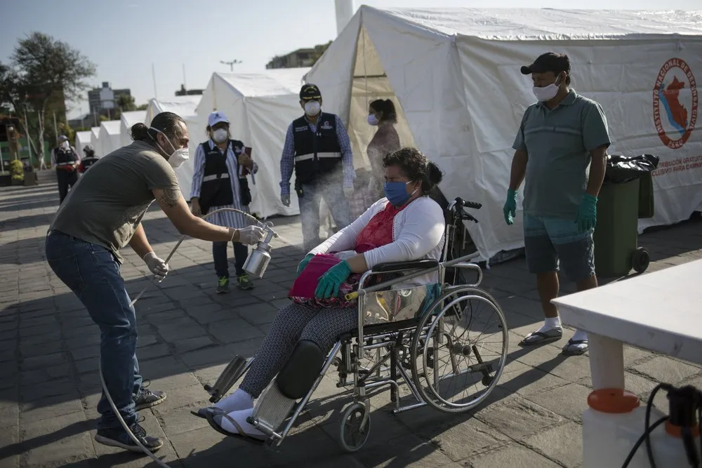 The Day in Photos – April 25, 2020