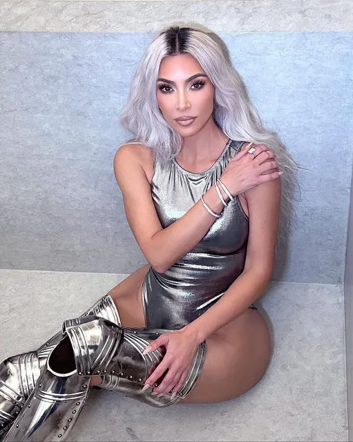 American socialite Kim Kardashian poses in a new Tiffany & Co. campaign in the second decade of September 2022. (Photo by kimkardashian/Instagram)
