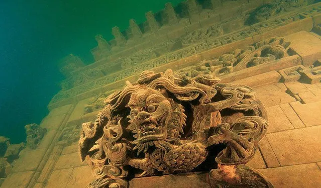 Lost City Shicheng found Underwater in China
