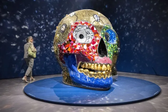 The installation “Skull – Meditation Room” of French-US artist Niki de Saint Phalle is displayed during the press preview day of her exhibition at the Kunsthaus Zurich, in Zurich, Switzerland, 01 September 2022. The retrospective shows around 100 works of art until 08 January 2023. (Photo by Ennio Leanza/EPA/EFE)