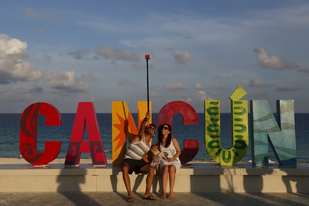 Earthprints: Cancun