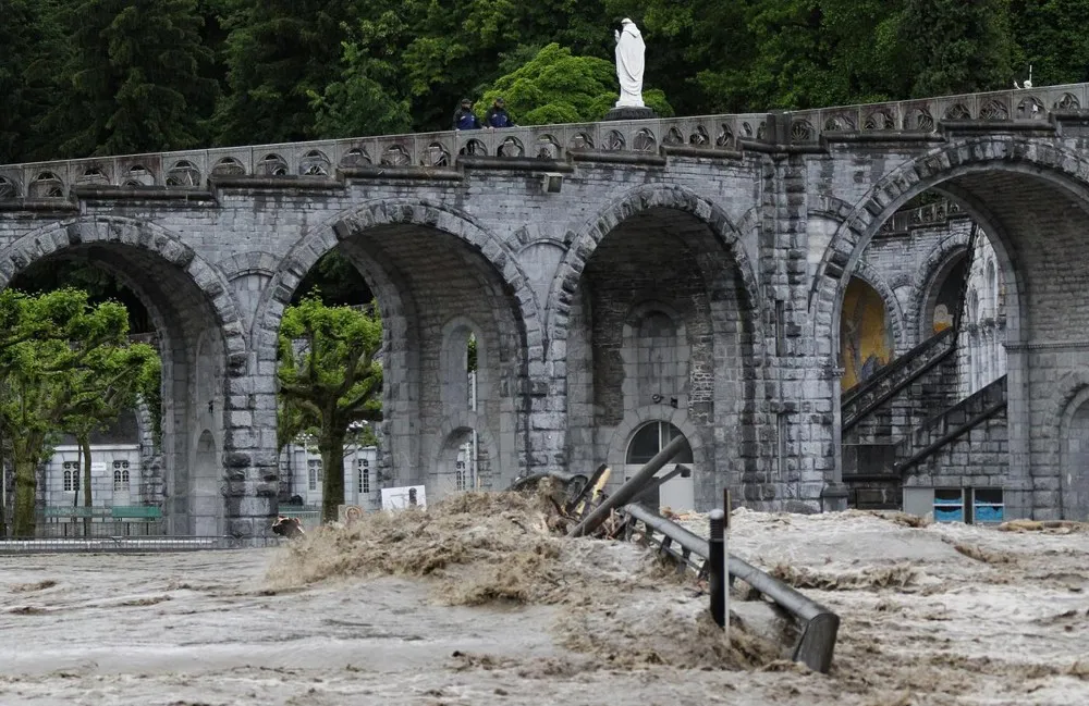 Floods Close Lourdes Pilgrimage Site in Pyrenees