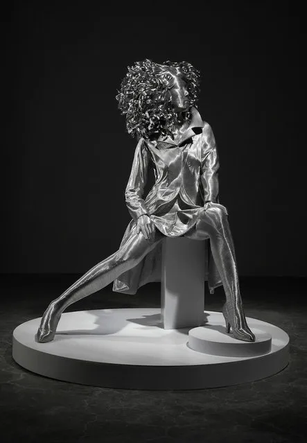 Aluminum Wire Sculptures By Seung Mo Park
