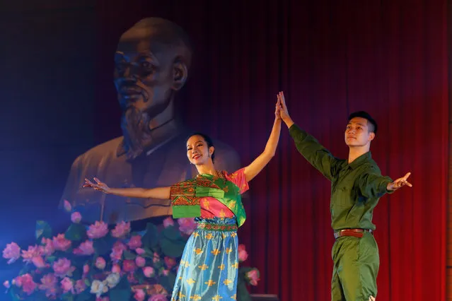 Performers, dressed in Cambodian traditional costume and Vietnamese soldier uniform, take part at a ceremony to mark the 40th anniversary of the January 7 victory over the Khmer Rouge regime, in Hanoi, Vietnam on January 4, 2019. (Photo by Reuters/Kham)