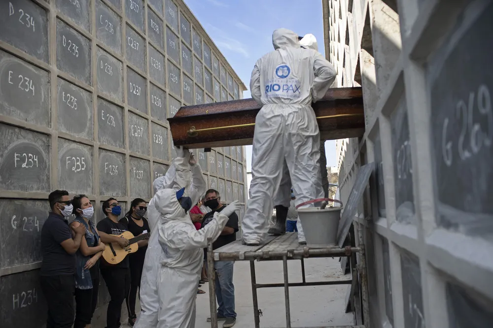 The Day in Photos – May 2, 2020