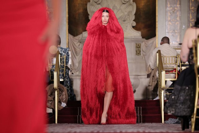 A model presents a creation at the Christian Siriano Fall/Winter 2024 collection show at New York Fashion Week, in New York City, U.S., February 8, 2024. (Photo by Andrew Kelly/Reuters)