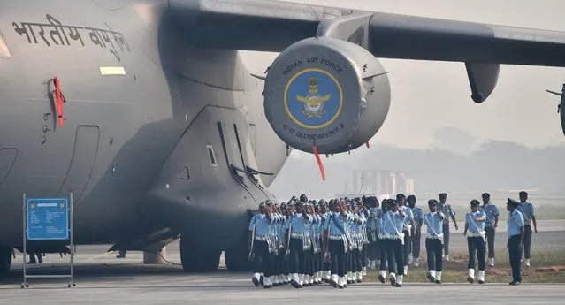 Air Force soldiers arrives for march during the 84th Air Force Day parade at Hindon Air Force base in Ghaziabad on Saturday, October 8, 2016. (Photo by Atul Yadav)