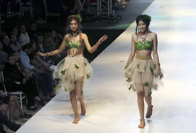 Models exhibit creations by Emotion by Sasio featuring Seyf Dean during the Tunis Fashion Week 2018 in Tunis, Tunisia, 11 May 2018. (Photo by Mohamed Messara/EPA/EFE)