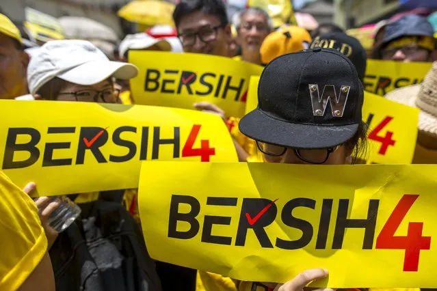 Supporters of pro-democracy group “Bersih” (Clean) gather near Chinatown in Malaysia's capital city of Kuala Lumpur, Malaysia, August 29, 2015. (Photo by Athit Perawongmetha/Reuters)