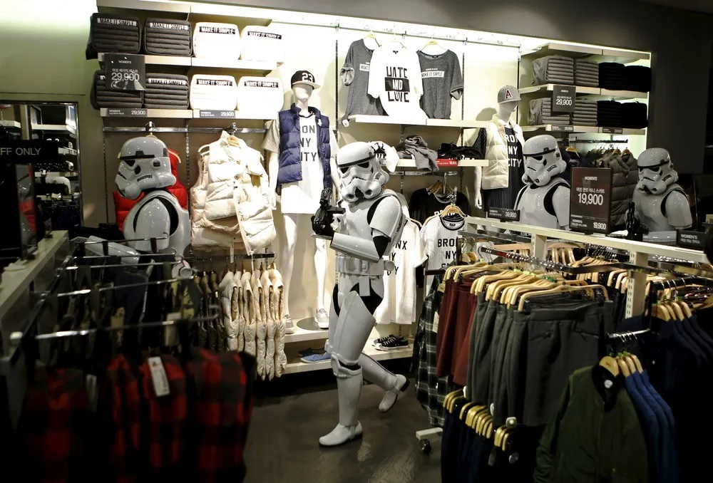 Consumer Madness “Star Wars” Fans, Part 2