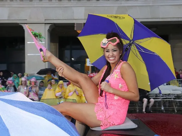 Miss Puerto Rico Destiny Velez smiles during the 2016 Miss America pageant “Show Us Your Shoes” parade Saturday, September 12, 2015, in Atlantic City, N.J. (Photo by Michael Ein/The Press of Atlantic City via AP Photo)