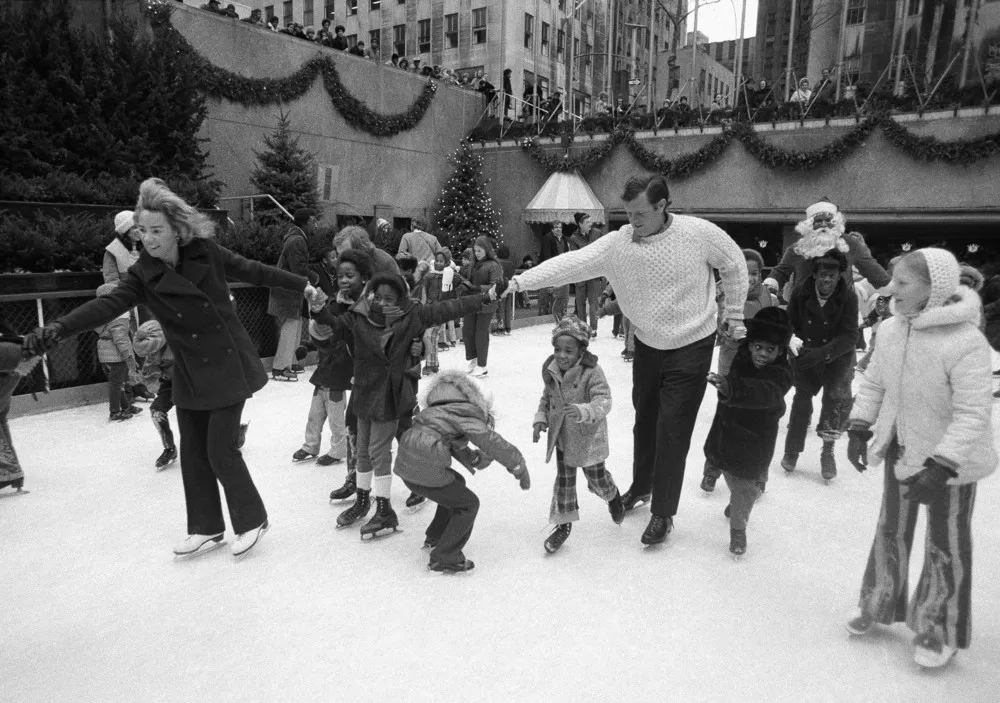 Through the Ages – Christmastime in New York City