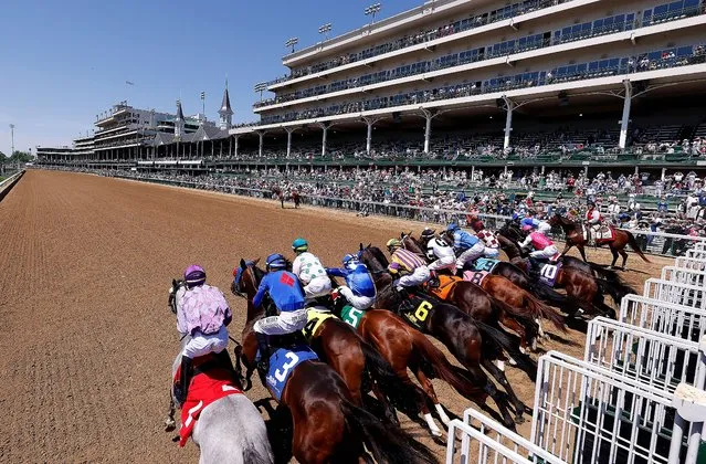 Horses break from the gate at the start of the fifth race on Kentucky Derby Day at Churchill Downss on May 01, 2021 in Louisville, Kentucky. (Photo by Sarah Stier/Getty Images)