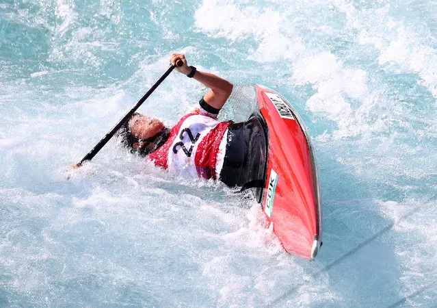  Jane Nicholas of Team Cook Islands competes during the Women's Canoe Slalom Heats 1st Run on day five of the Tokyo 2020 Olympic Games at Kasai Canoe Slalom Centre on July 28, 2021 in Tokyo, Japan. (Photo by Yara Nardi/Reuters)