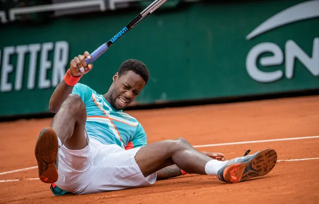 Gael Monfils of France reacts during the men's singles first round match between Gael Monfils of France and Alexander Bublik of Kazakhstan at French Open tennis tournament 2020 at Roland Garros in Paris, France, September 28, 2020. (Photo by Aurelien Morissard/Xinhua News Agency)