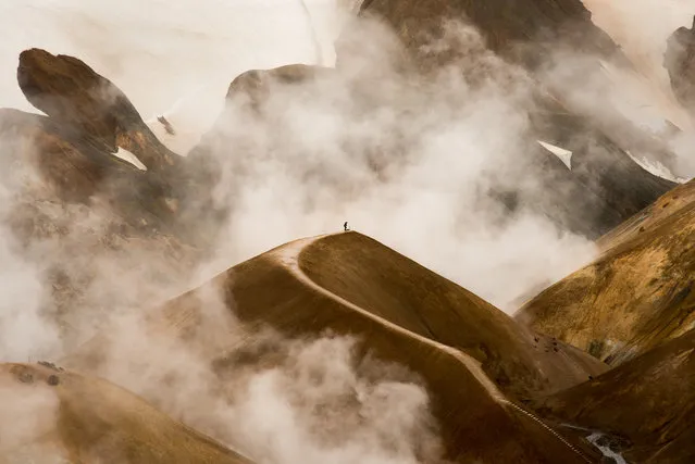 “I drove into the interior of Iceland heading for Kerlingarfjöll, a volcanic mountain range. It was like walking onto a film set for the apocalypse”. (Photo by Oliver Chambers/The Guardian)