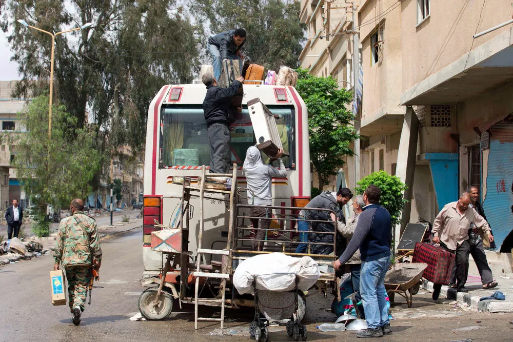 Syrians Return to IS-free Palmyra