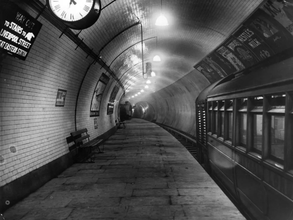 Vintage Pictures of the London Underground