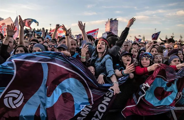 Trabzonspor fans celebrate their championship during the celebration event in Istanbul, Turkey, 08 May 2022. Trabzonspor won the Turkish Super League championship for the first time after 38 years, after the match against Antalyaspor on April 30. (Photo by Erdem Sahin/EPA/EFE)