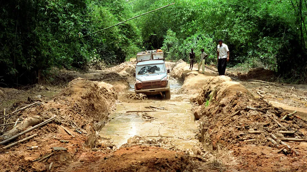 Gunther Holtorf's 23-year Rroad Trip On Your Mercedes-Benz G Wagon