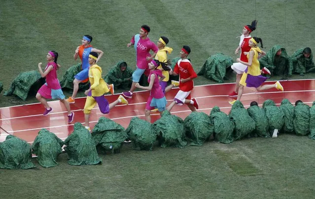 Performers participate in the opening ceremony of the 15th IAAF World Championships at the National Stadium in Beijing, China August 22, 2015. (Photo by Fabrizio Bensch/Reuters)